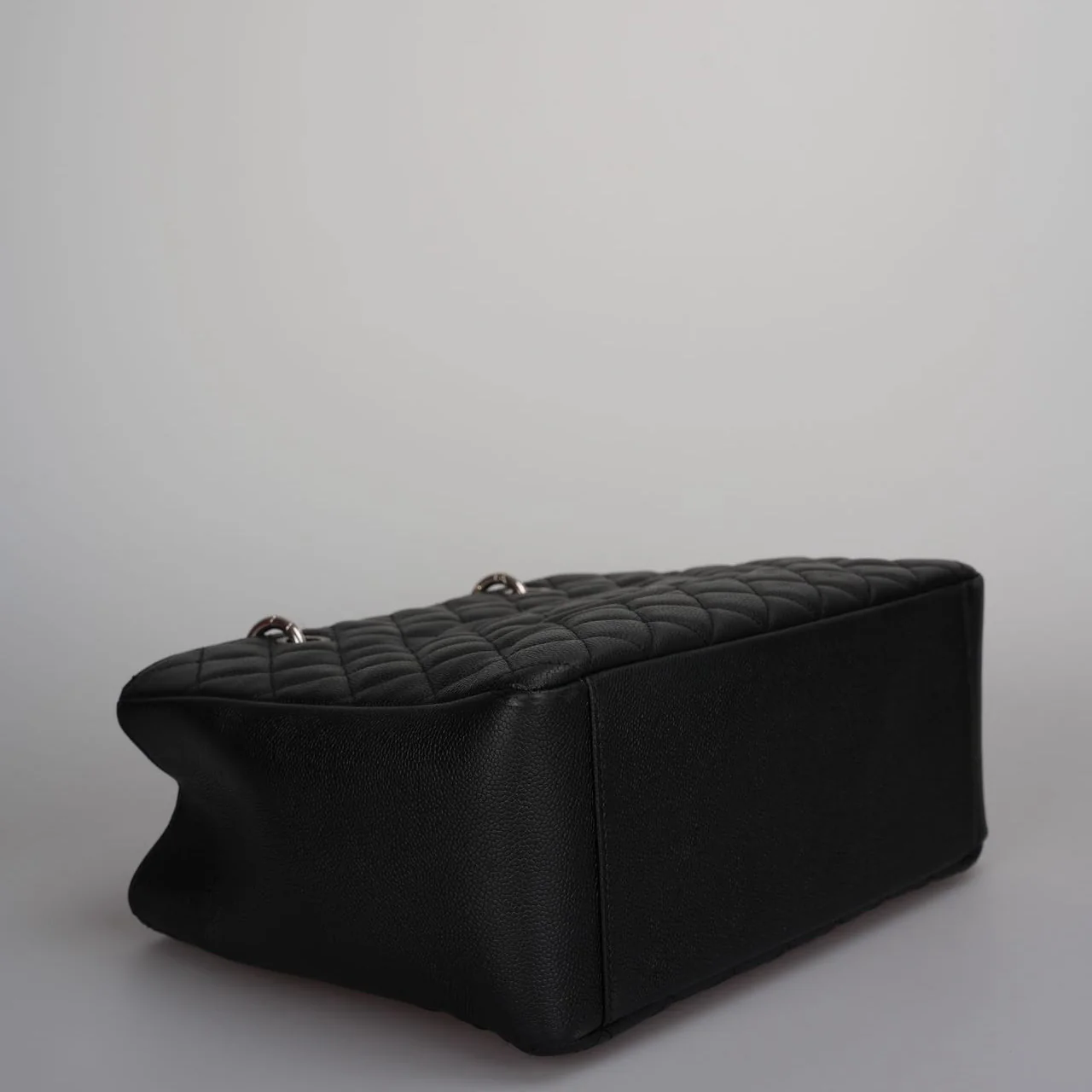 used-Chanel Grand Shopping Tote black gst Bag in Caviar Leather with Silver Hardware-MILOURA