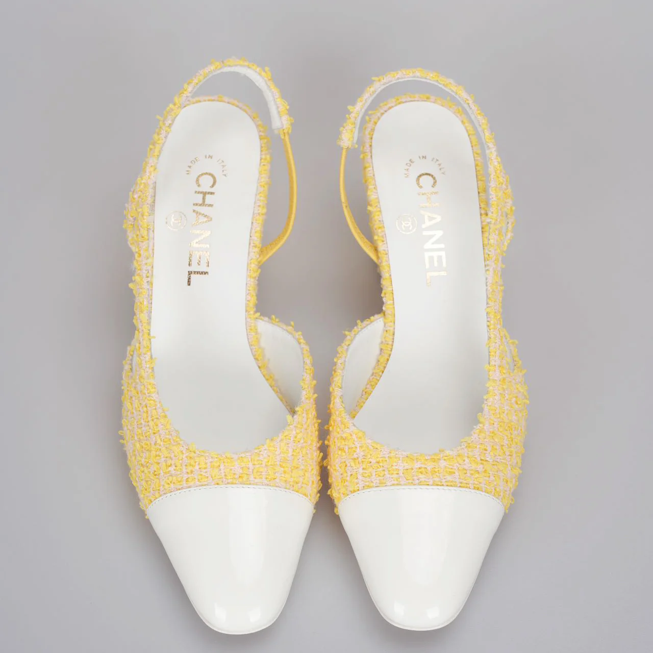 used-Chanel tweed slingback 39 light yellow pumps with CC logo-MILOURA
