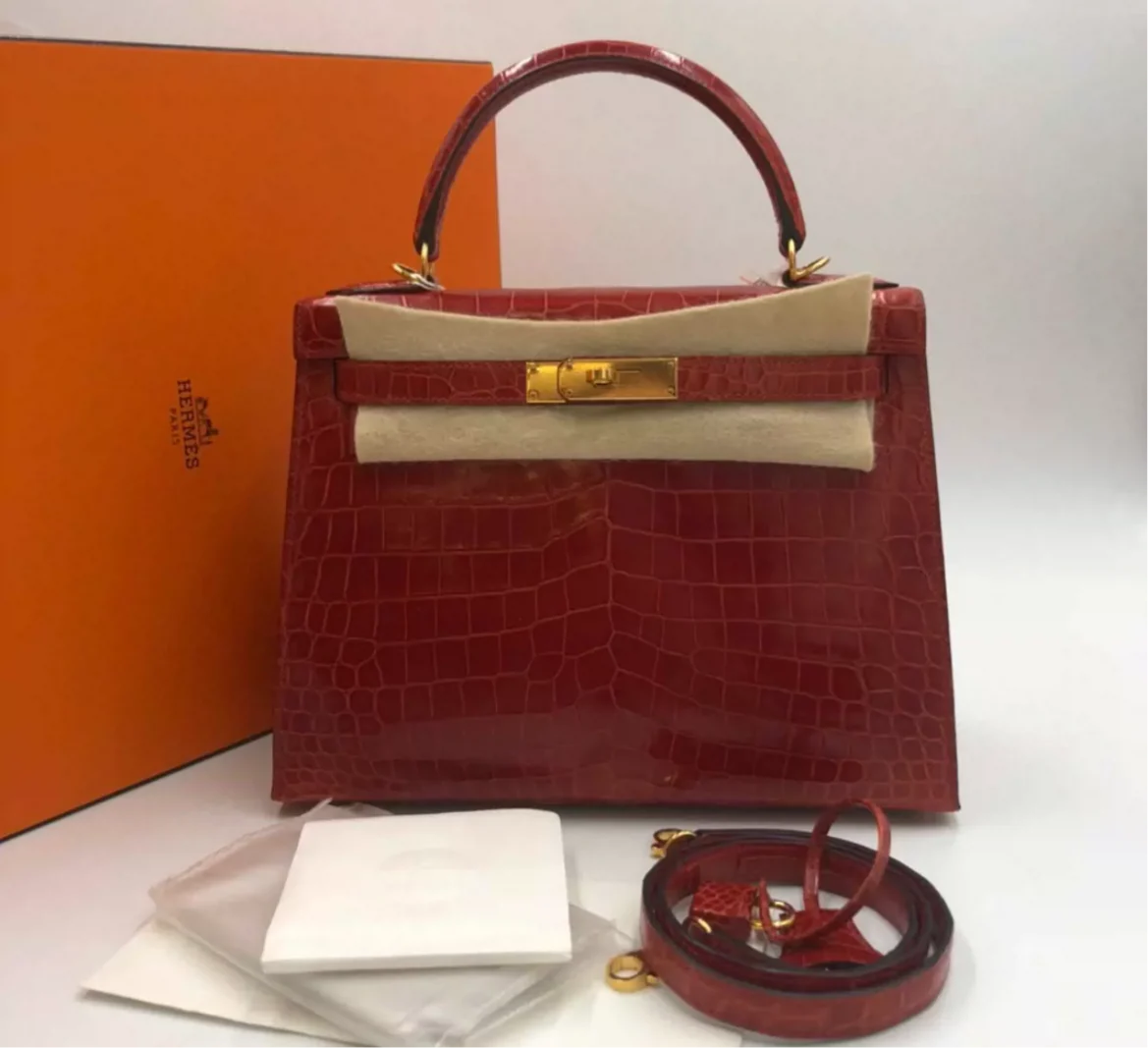 used-Hermes Kelly Bag 28cm in Sanguine Crocodile Niloticus Leather with Gold Hardware-MILOURA