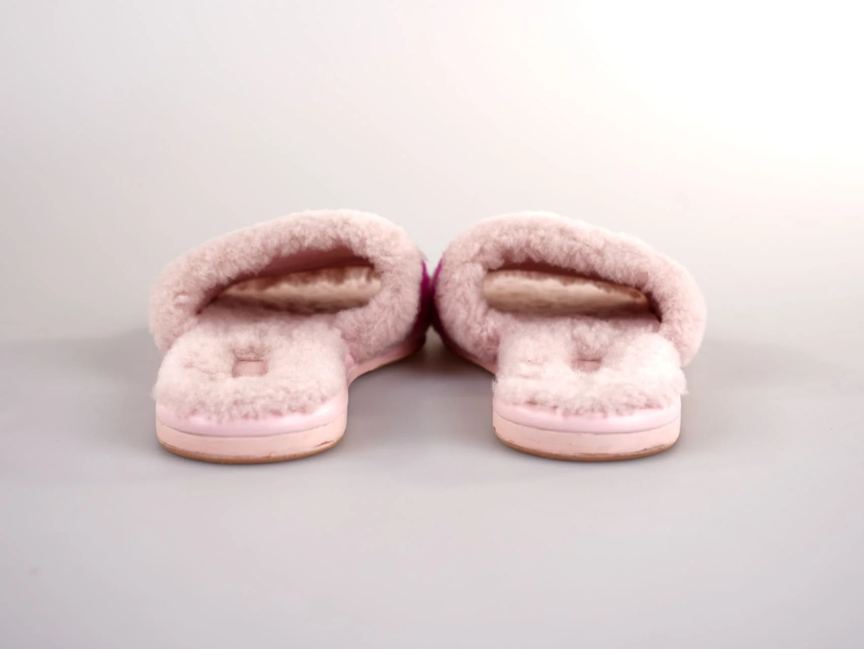 used-Louis Vuitton Shearling Magnetic Flat Mule 38 Rose Clair-MILOURA
