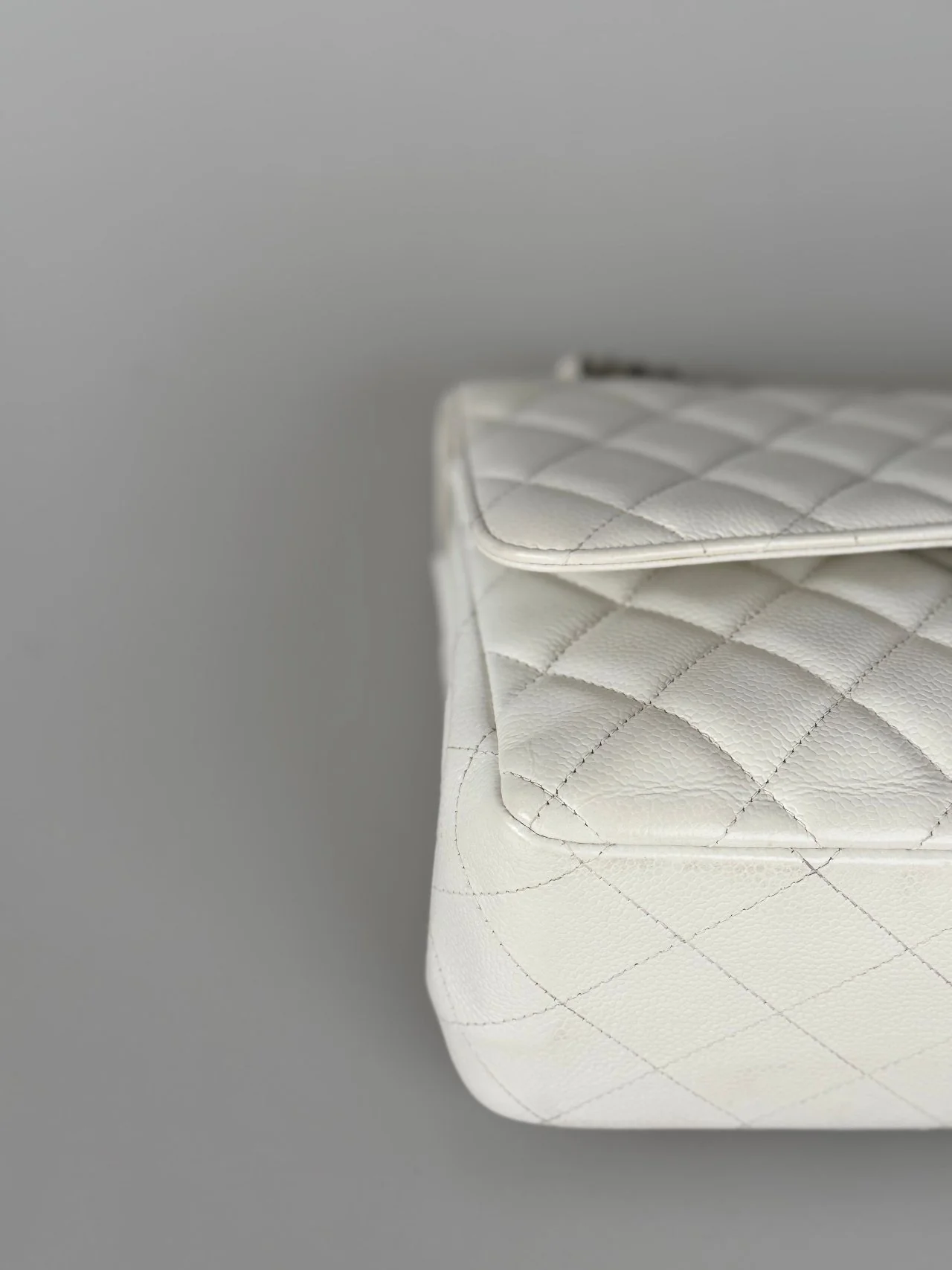 used-Chanel White Jumbo classic Double Flap Bag In Caviar Leather with silver Hardware-MILOURA