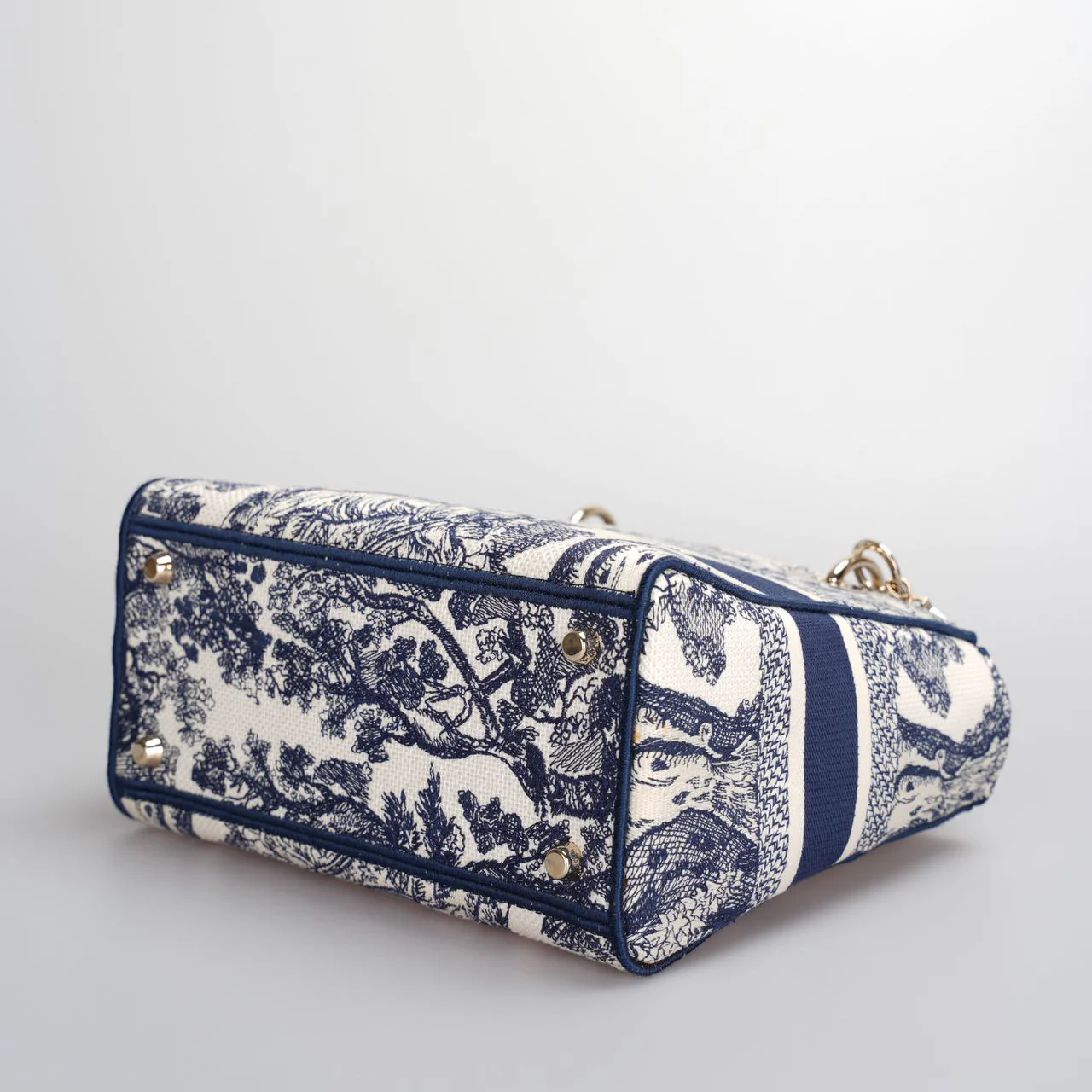 used-Christian Dior Lady Dior D-Lite Bag Medium-MILOURA