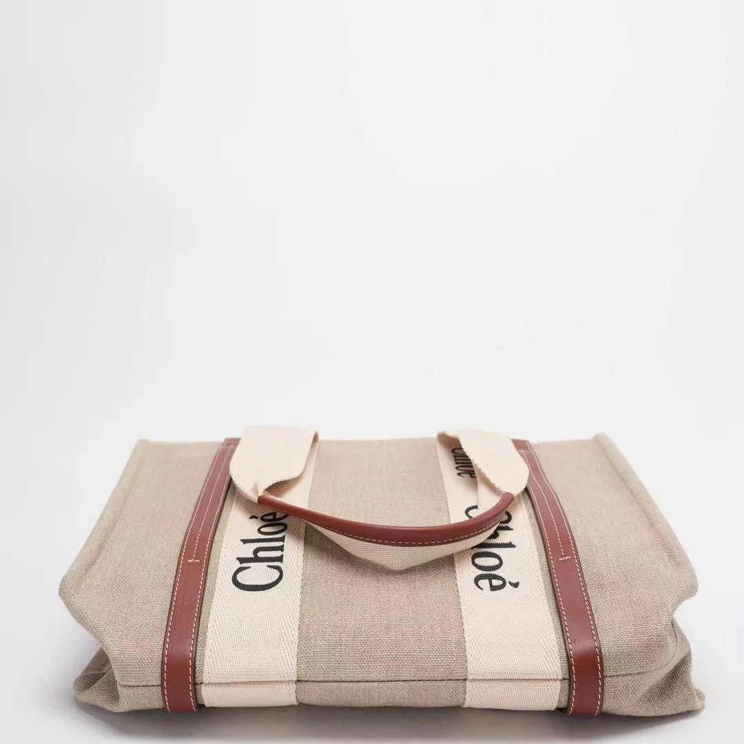 Chloe White Medium Woody Tote Bag LeinenBottom