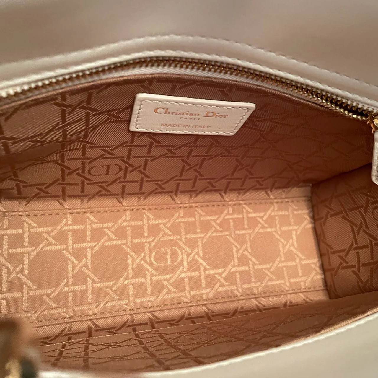 used-Christian Dior White Small Lady Dior Bag in Cannage Lambskin Leather with Gold Hardware 2020-MILOURA