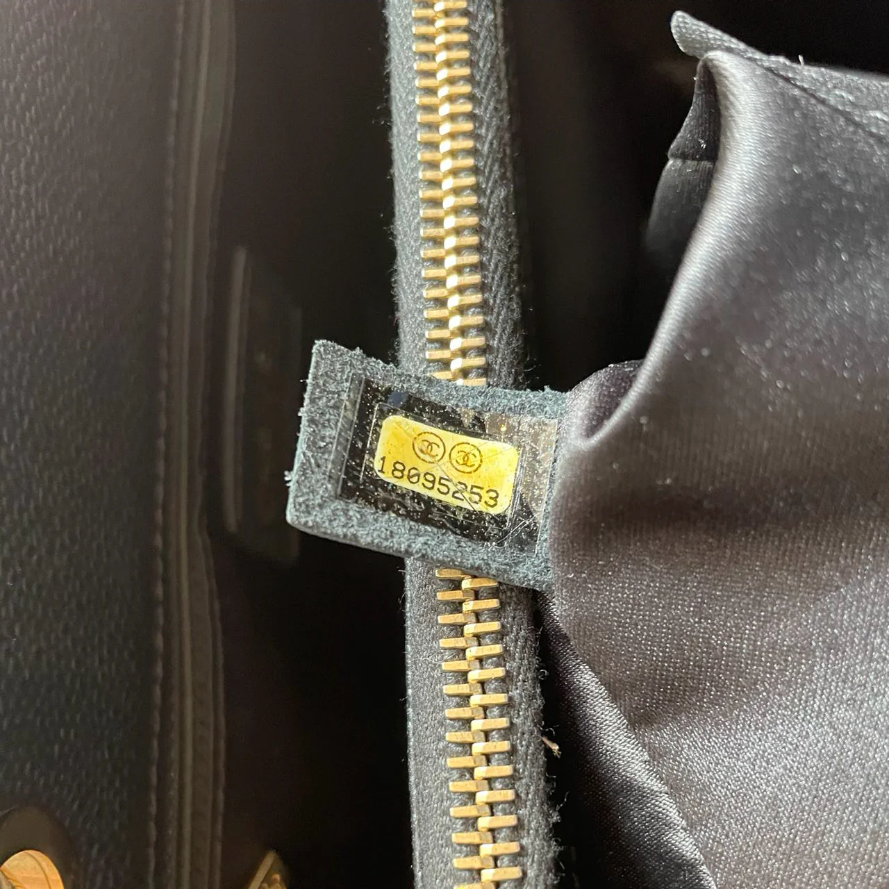 used-Chanel gst Grand Shopping Tote Black Bag in Cavier Leather with Gold Hardware from 2014-MILOURA