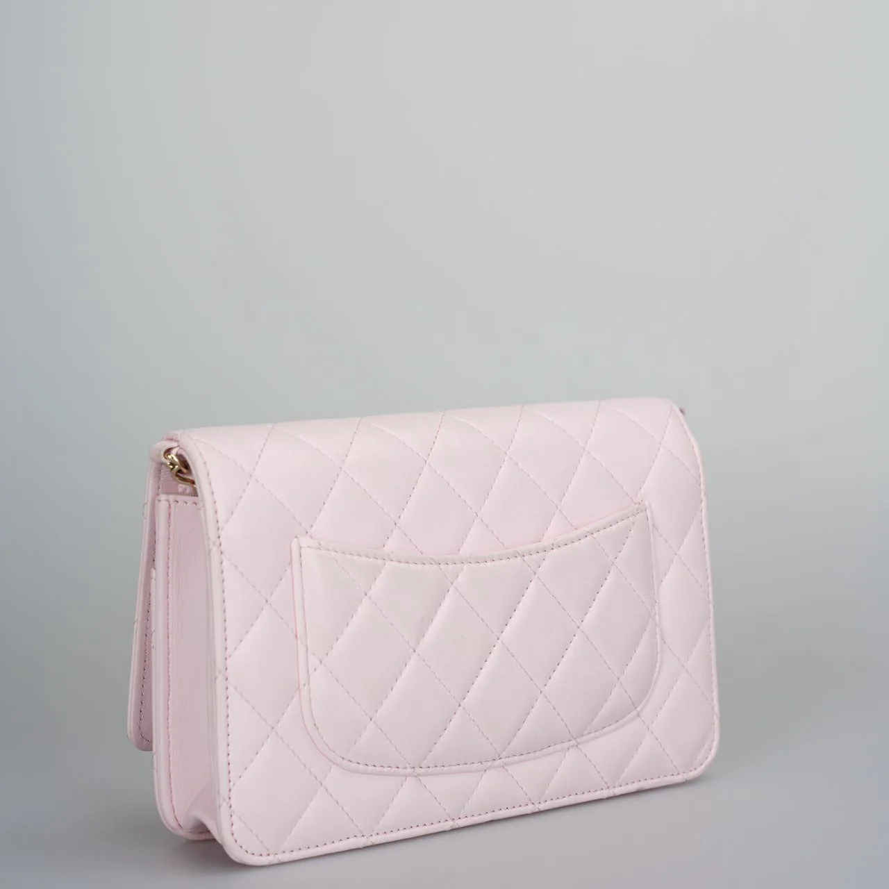 used-Chanel baby Pink Quilted Lambskin Pearl Wallet On Chain Bag-MILOURA