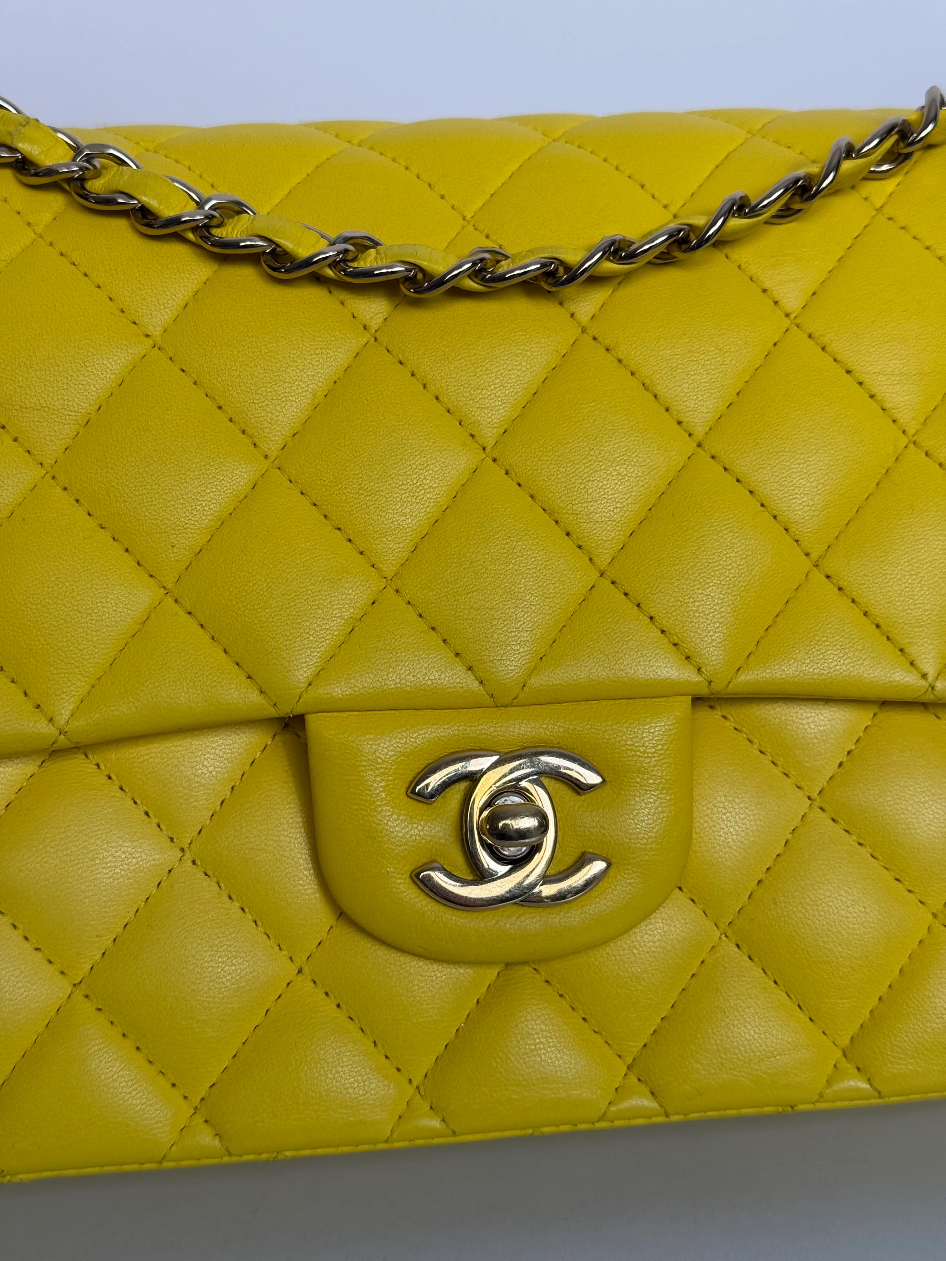 used-Chanel Medium Classic Flap Bag with Silber Hardware Yellow-MILOURA