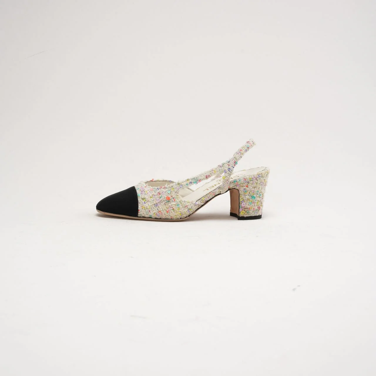 Chanel Tweed CC Logo Slingback Pumps 38 C White / Black