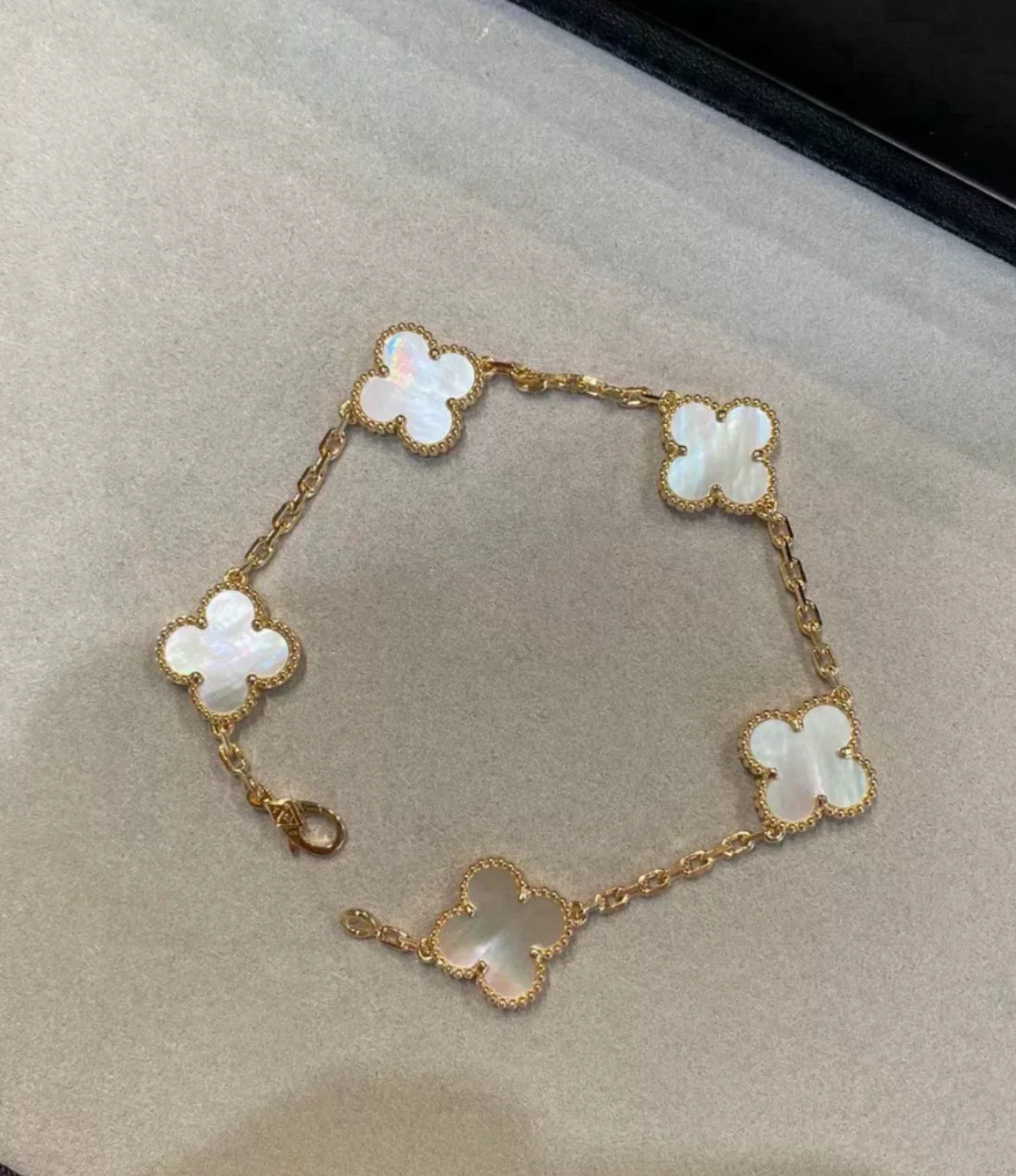 used-Van Cleef & Arpels Vintage Alhambra bracelet 5 motifs white-MILOURA
