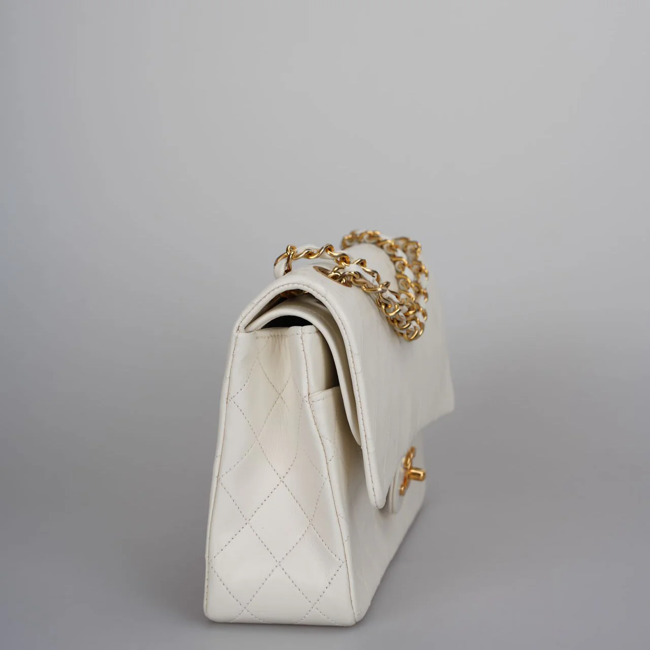 used-Chanel Vintage Small Timeless Classic Double Flap Bag in White Quilted Leather-MILOURA