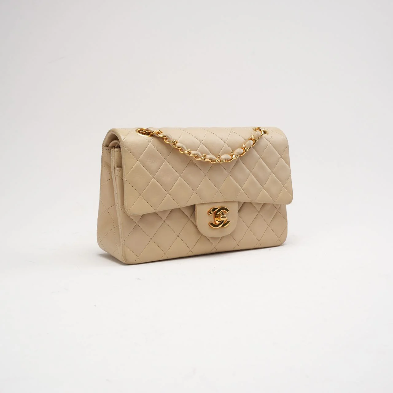 Sac à rabat double classique petit beige vintage Chanel 1994