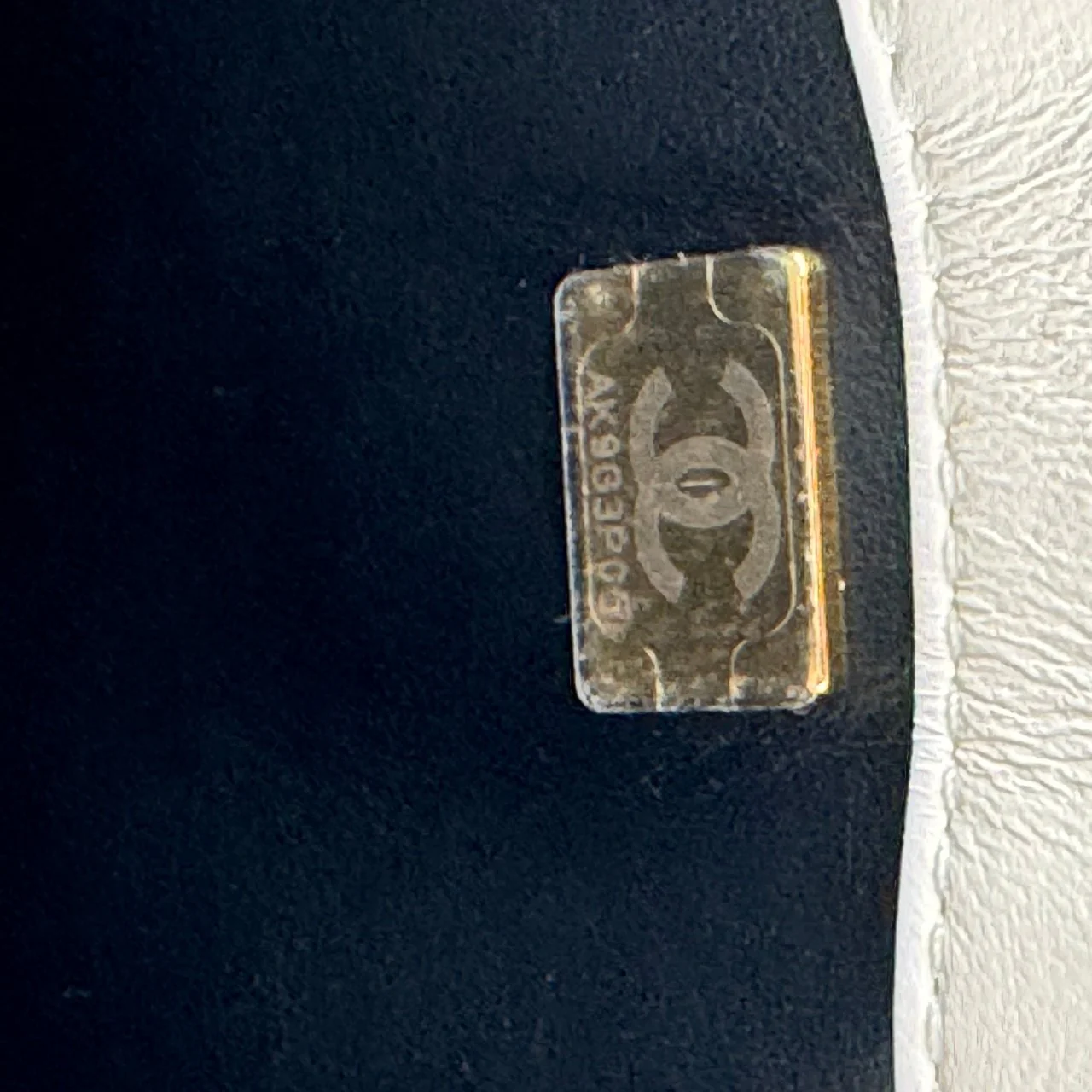 used-Chanel Trendy CC Bag in Lambskin Small White Diamond Quilted with Champagne Gold Hardware-MILOURA