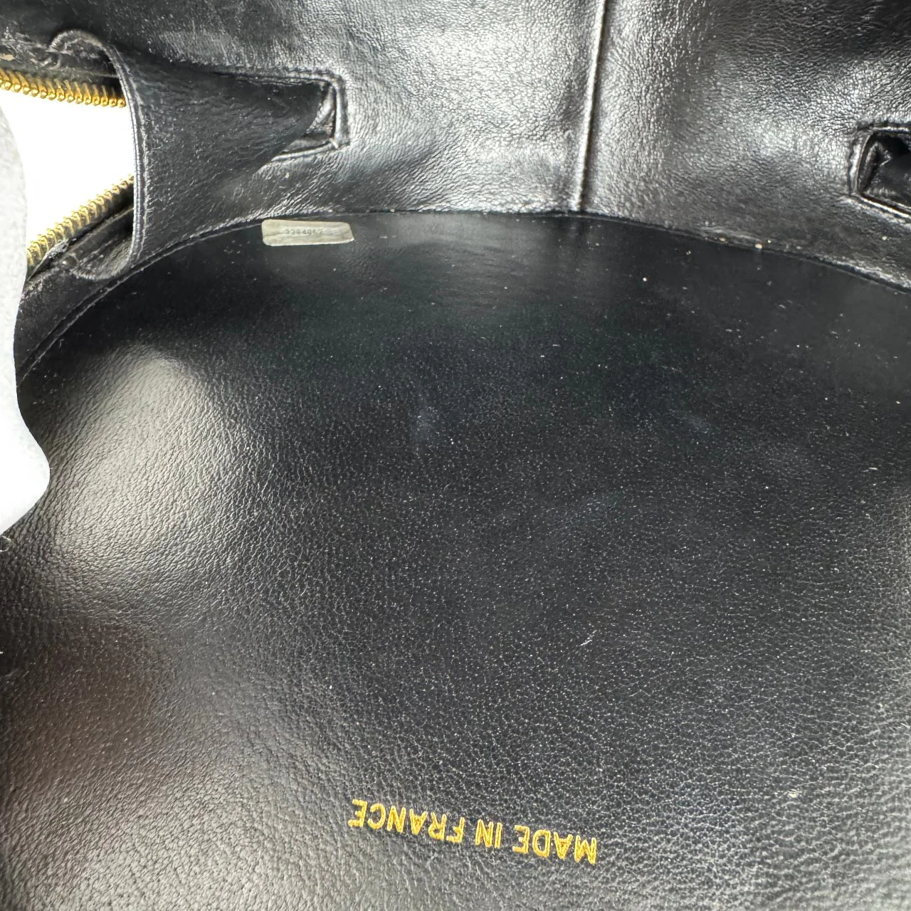 used-CHANEL 1995 BLACK ROUND VANITY CASE-MILOURA