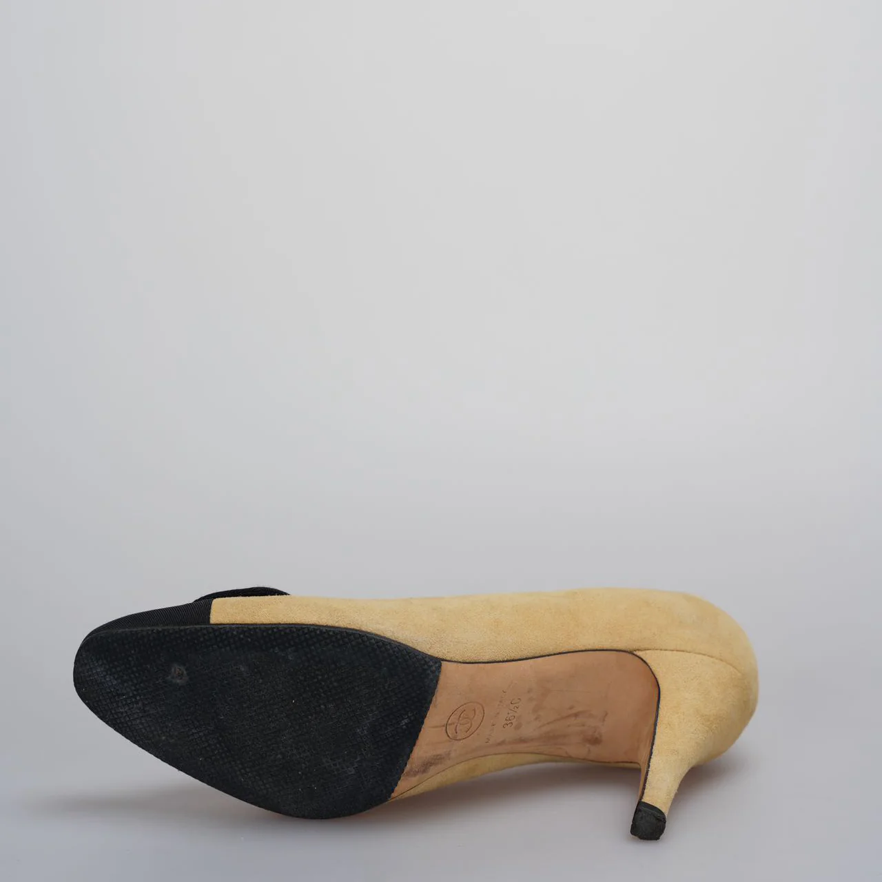 used-Chanel Beige Black Leather Ribbon Pumps 8cm Size 36.5C-MILOURA