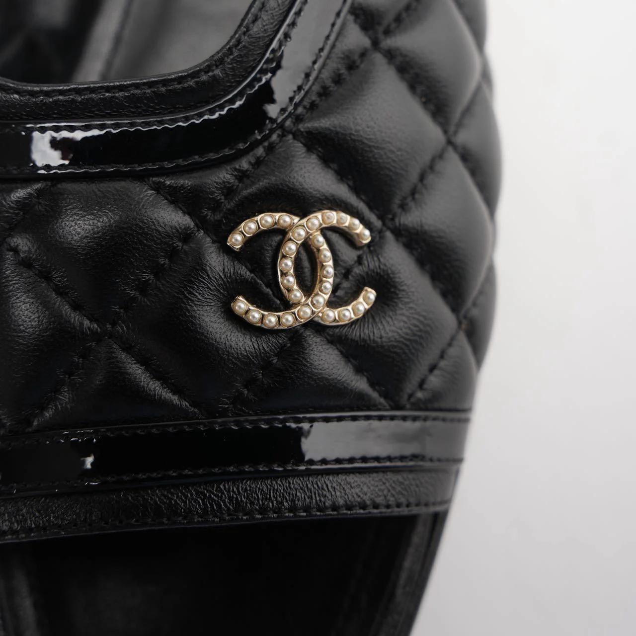 Chanel Black Slingback Quilted Leather Sandals Size 39