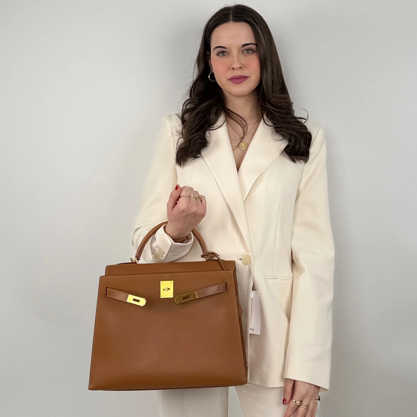 used-Hermes Kelly Bag 32cm In Gold Box Leather With Gold Hardware-MILOURA