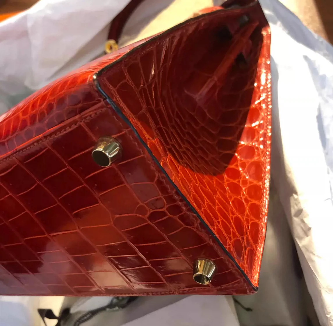 used-Hermes Kelly Bag 28cm in Sanguine Crocodile Niloticus Leather with Gold Hardware-MILOURA