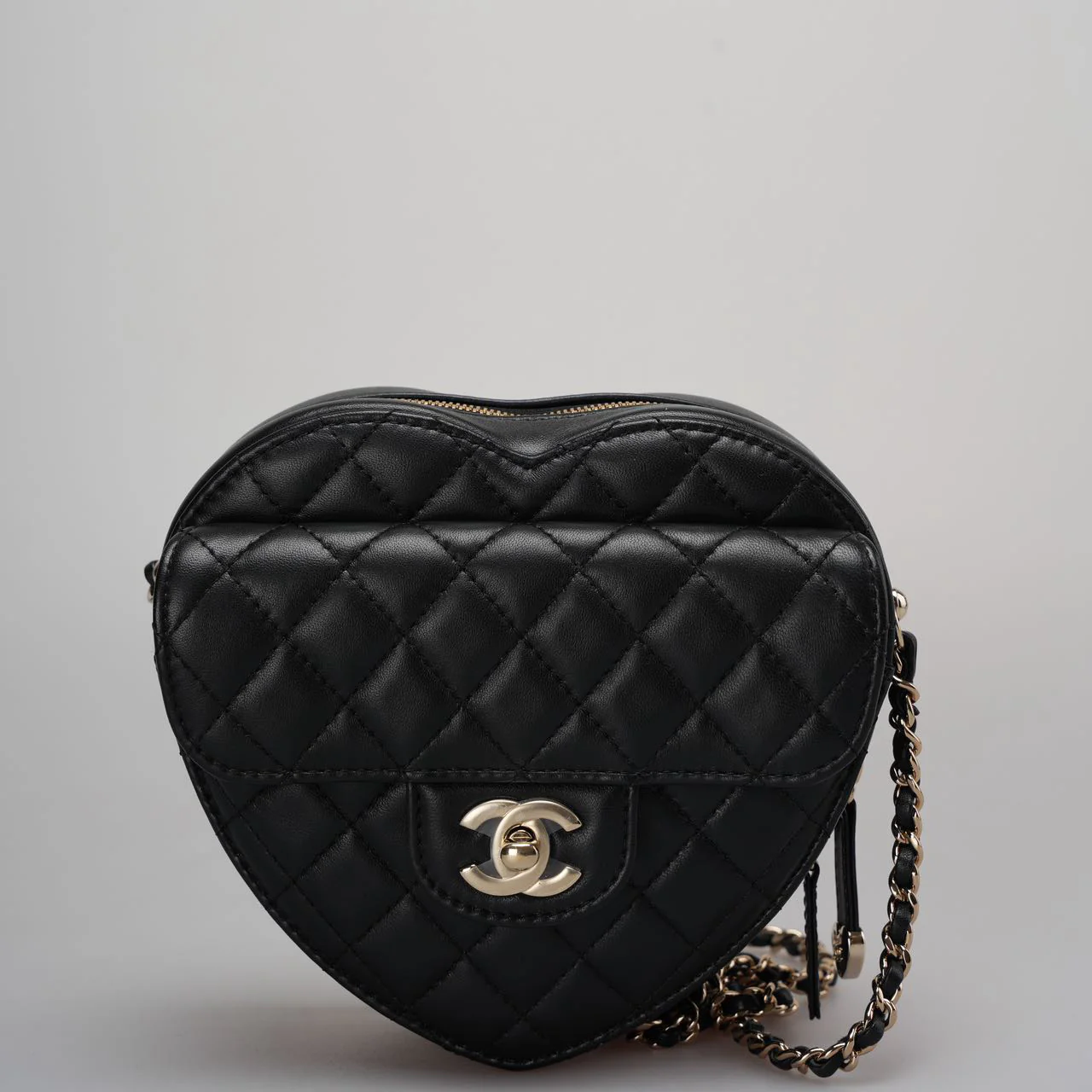 used-Chanel large heart Bag in black Quilted Lambskin cc in love with gold hardware-MILOURA