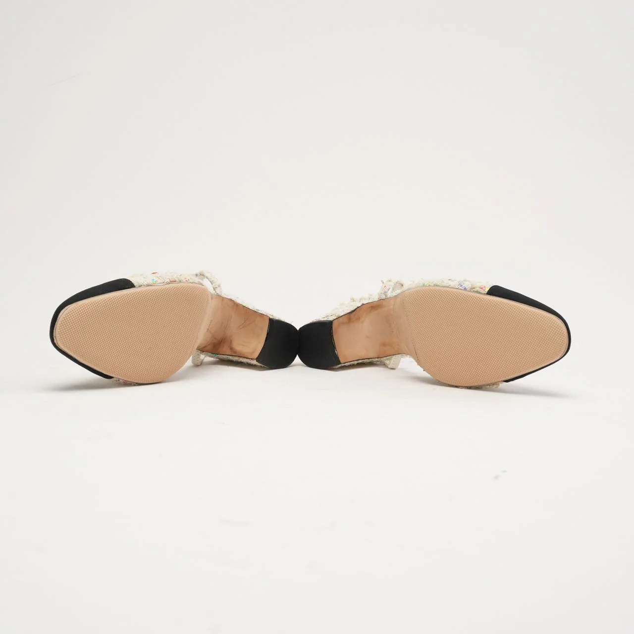 Chanel Tweed CC Logo Slingback Pumps 38 C White / Black