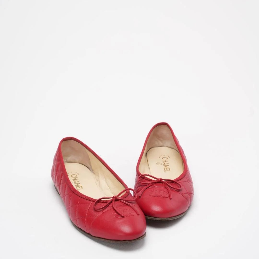 Chanel Red Leather CC Cap Toe Ballet Flats Size 39 ½