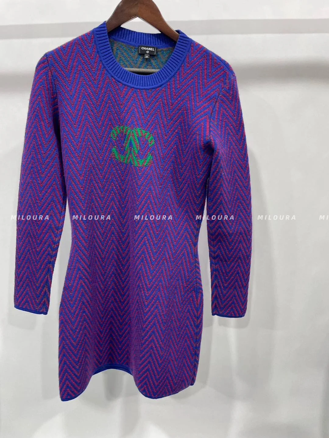 used-CHANEL 100% cashmere blue red chevron green CC logo crystal brooch dress FR40-MILOURA