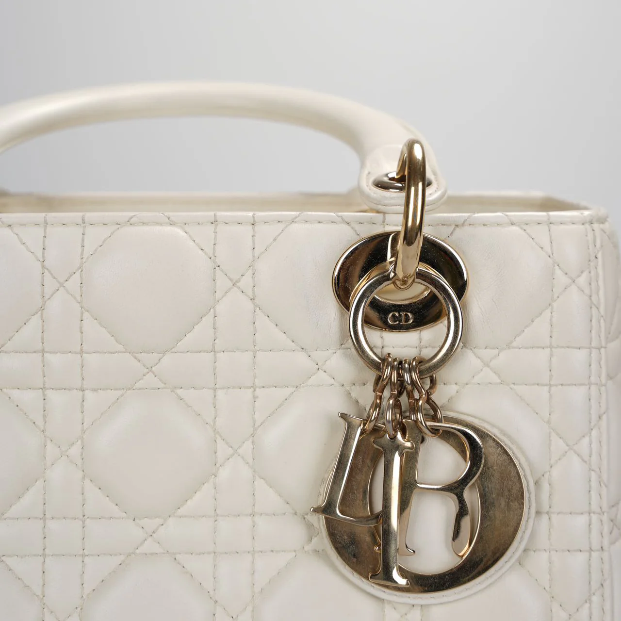 used-Christian Dior Lady Dior Bag White Medium 2017-MILOURA