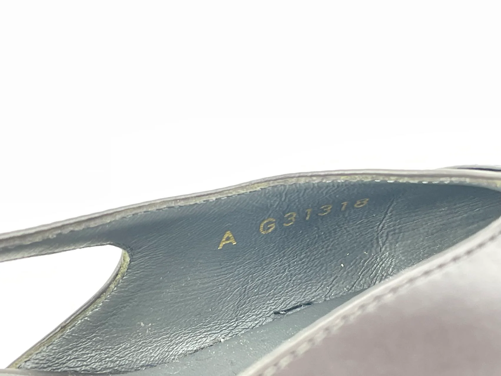 used-Chanel black burgundy leather slingback pumps with CC logo 35-MILOURA