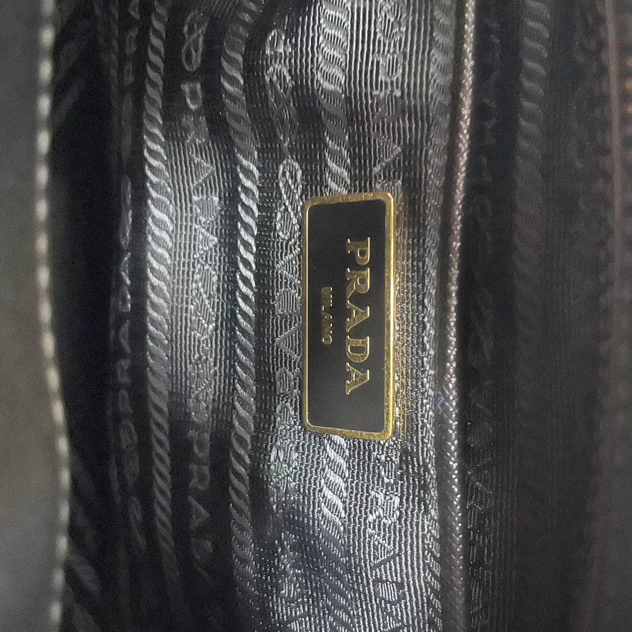 Prada Saffiano Medium Galleria Zip Tote Leather Black