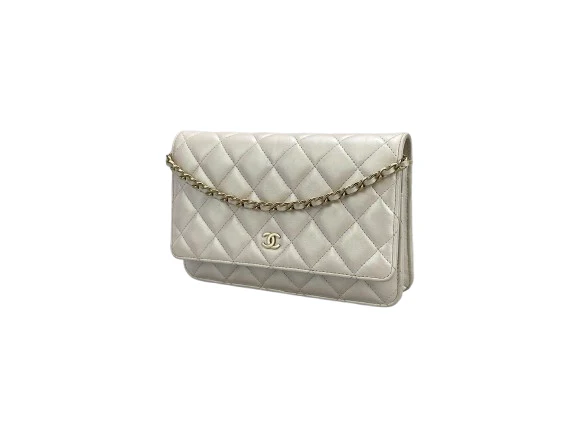 used-Chanel Wallet on Chain Bag Quilted Iridescent Lambskin Crossbody-MILOURA