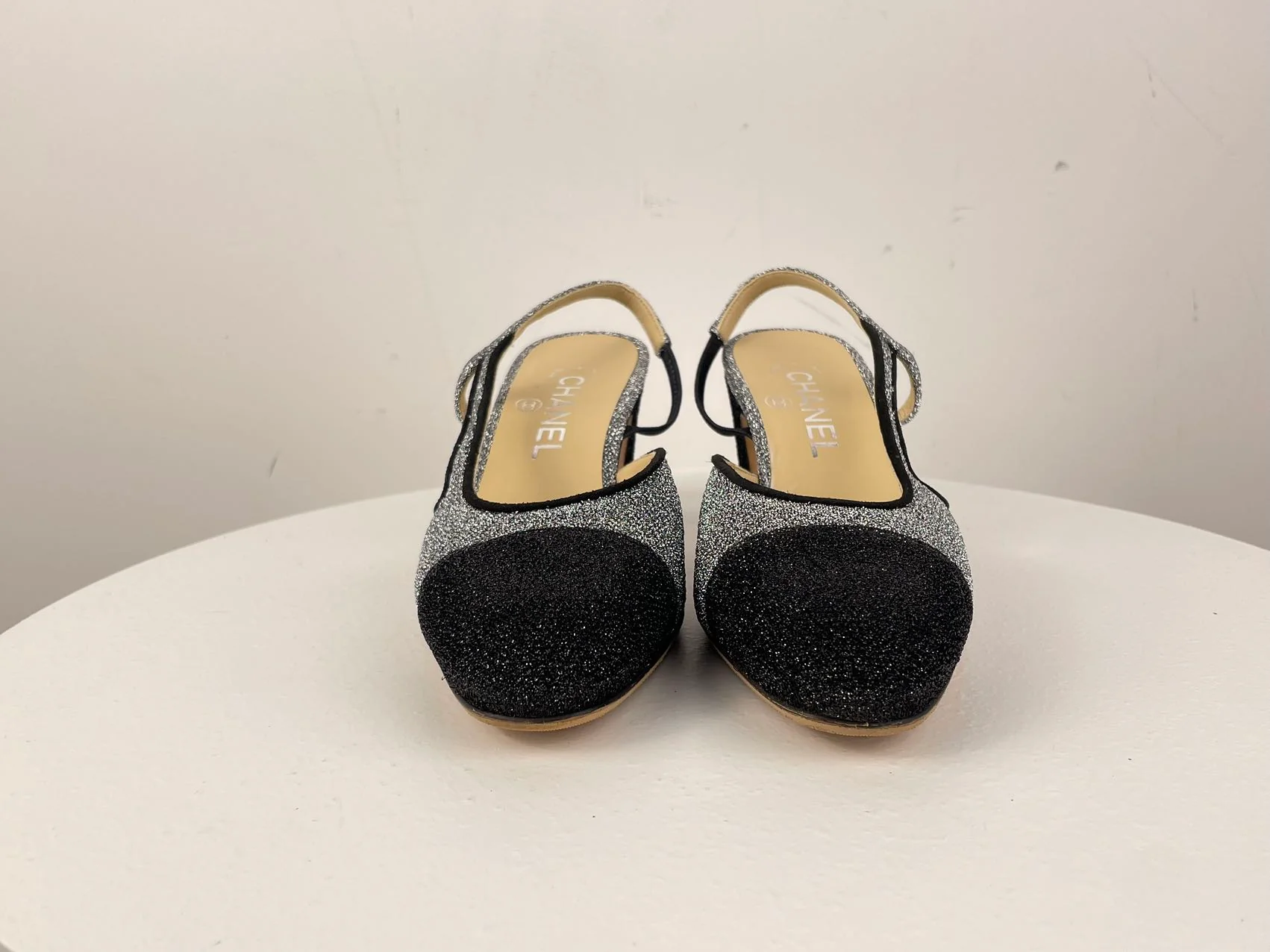 used-Chanel glitter slingback pumps with CC logo 37 limited edition-MILOURA