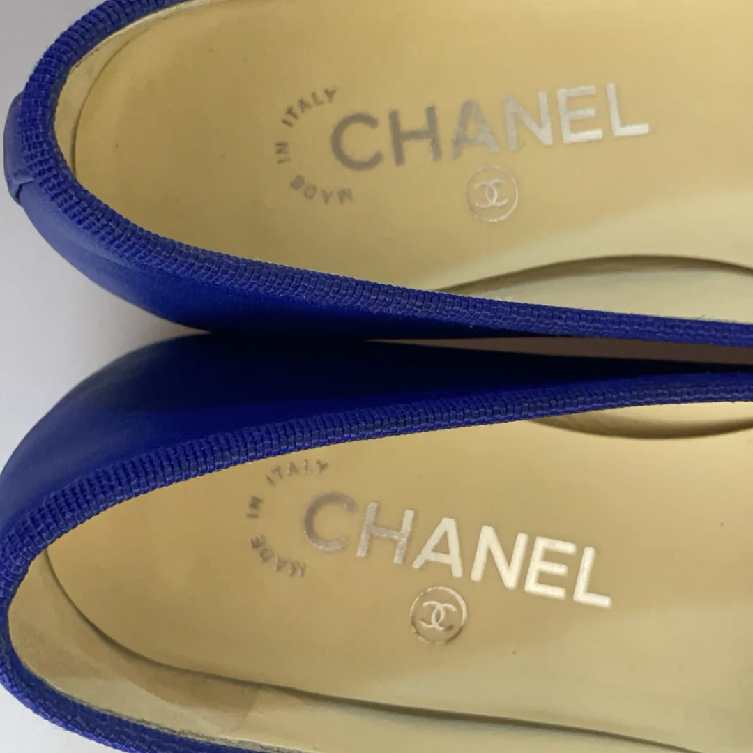 used-Chanel Ballet Flats in Blue/Black Size 36-MILOURA