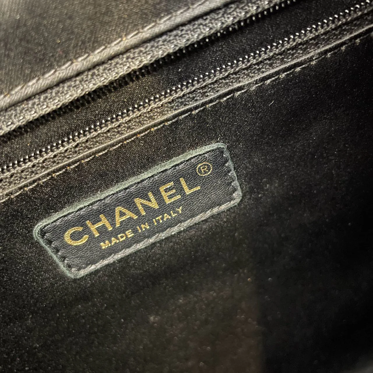 used-Chanel Large Grand Shopping Tote black GST Bag in Caviar Leather with Gold Hardware-MILOURA