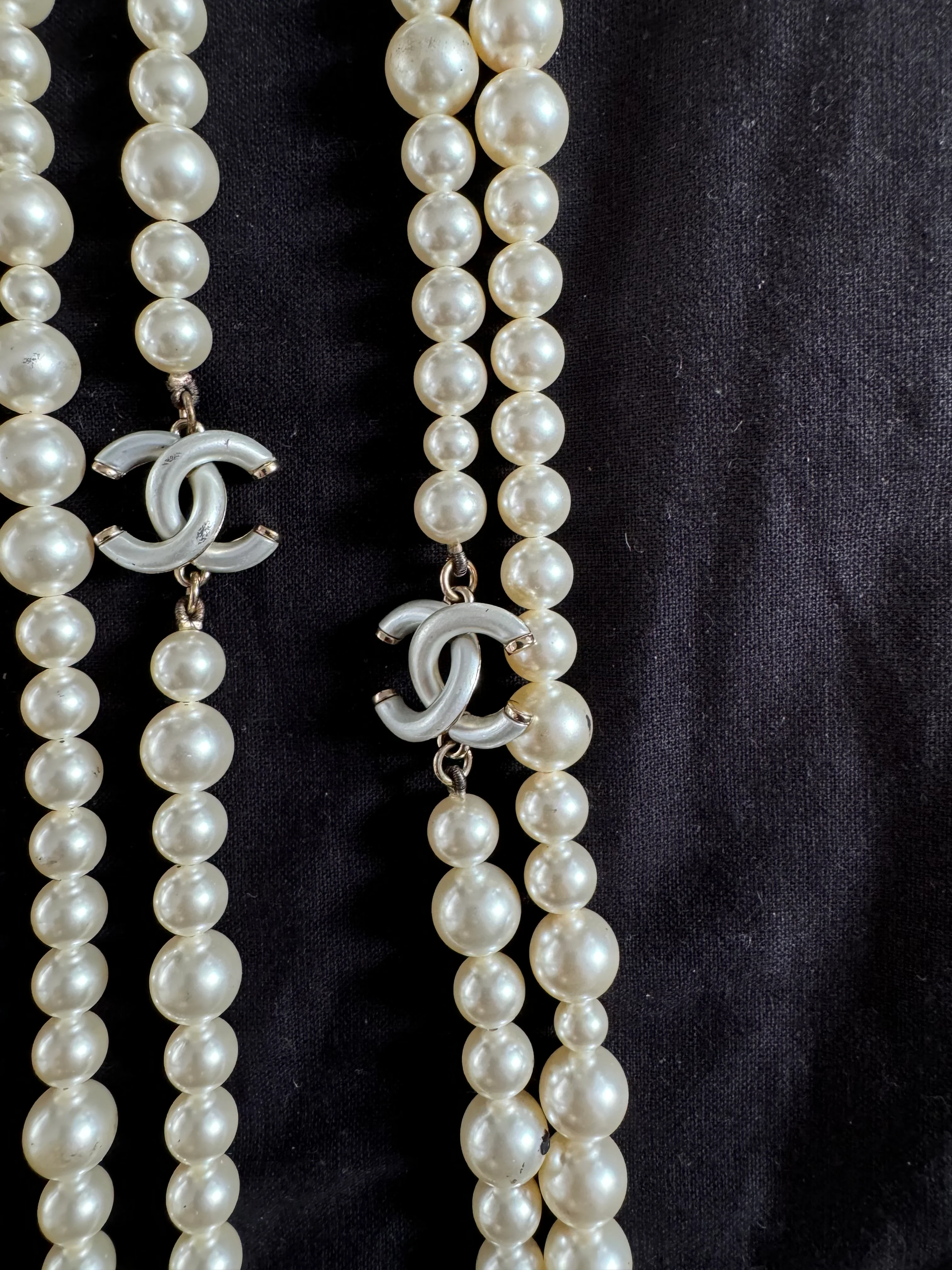 used-Chanel pearl necklace-MILOURA