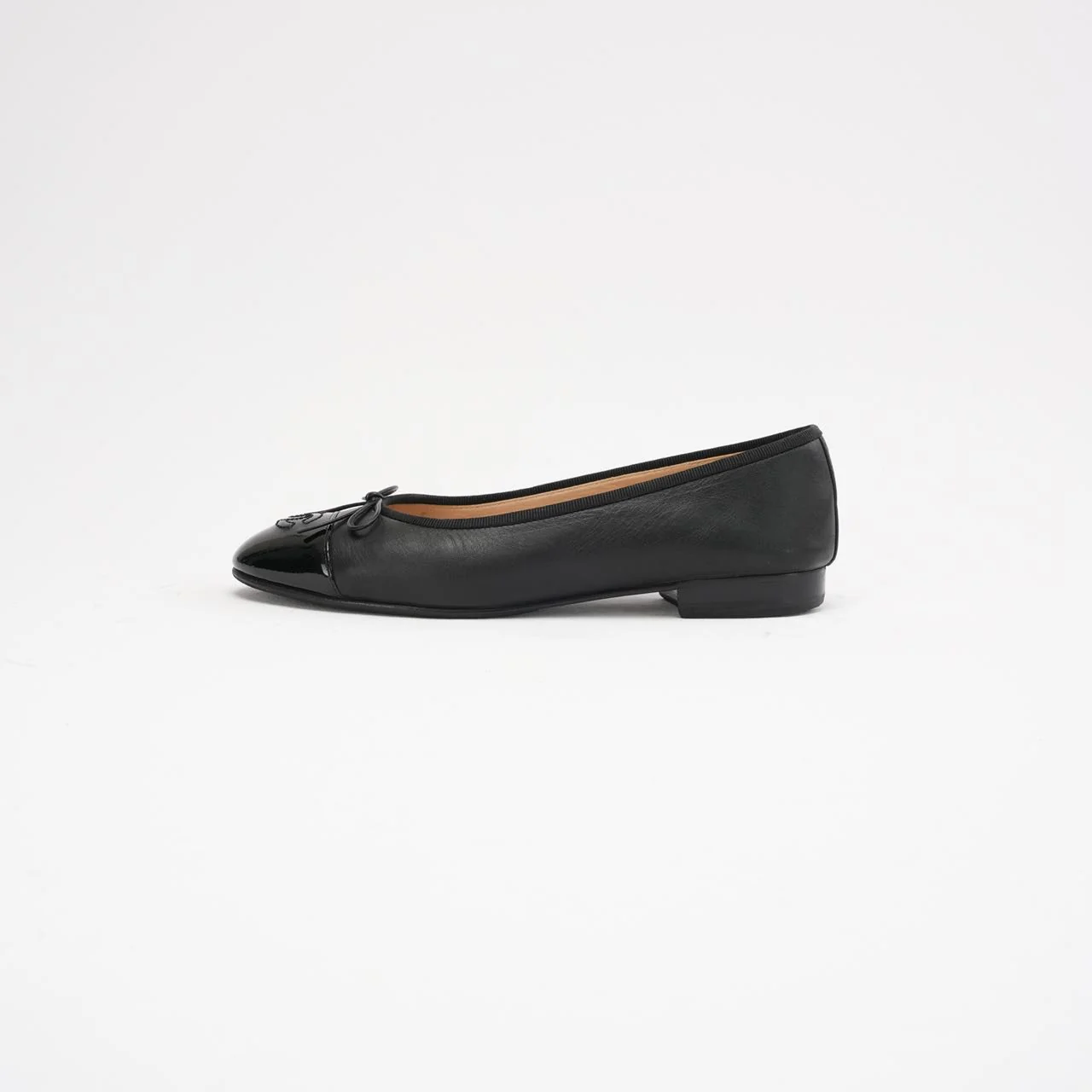 Chanel Black Patent CC Cap Toe Bow Ballet Flats Size 38