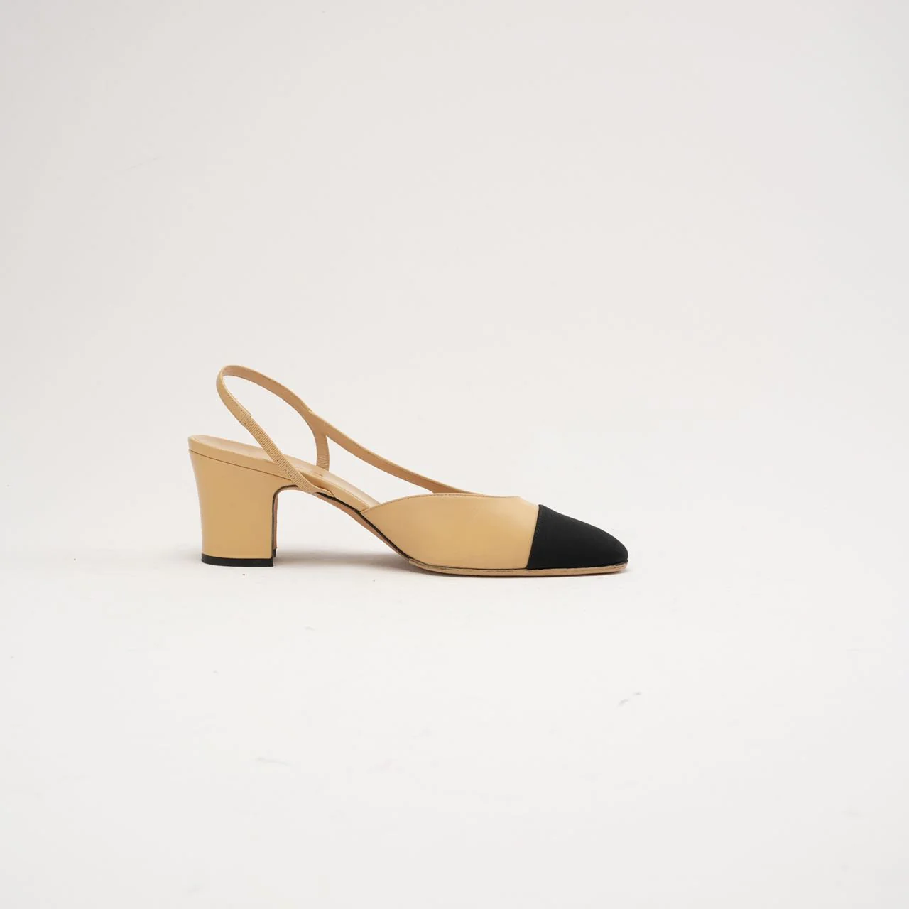 Chanel Beige /Black Cap Toe CC Slingback Pumps Size 39