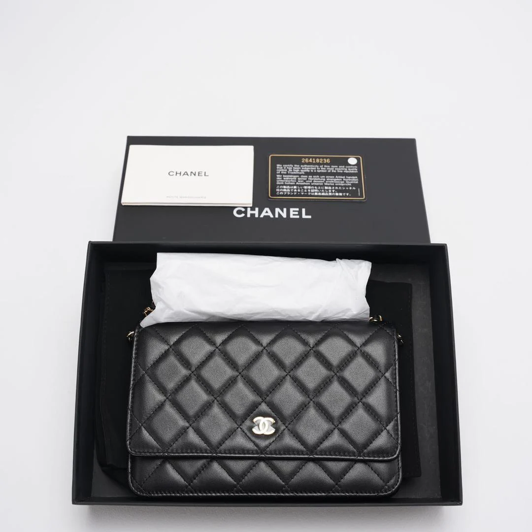 Chanel Wallet On Chain (WOC) Black Bag In Lambskin Leather With Gold Hardware 2018 Front