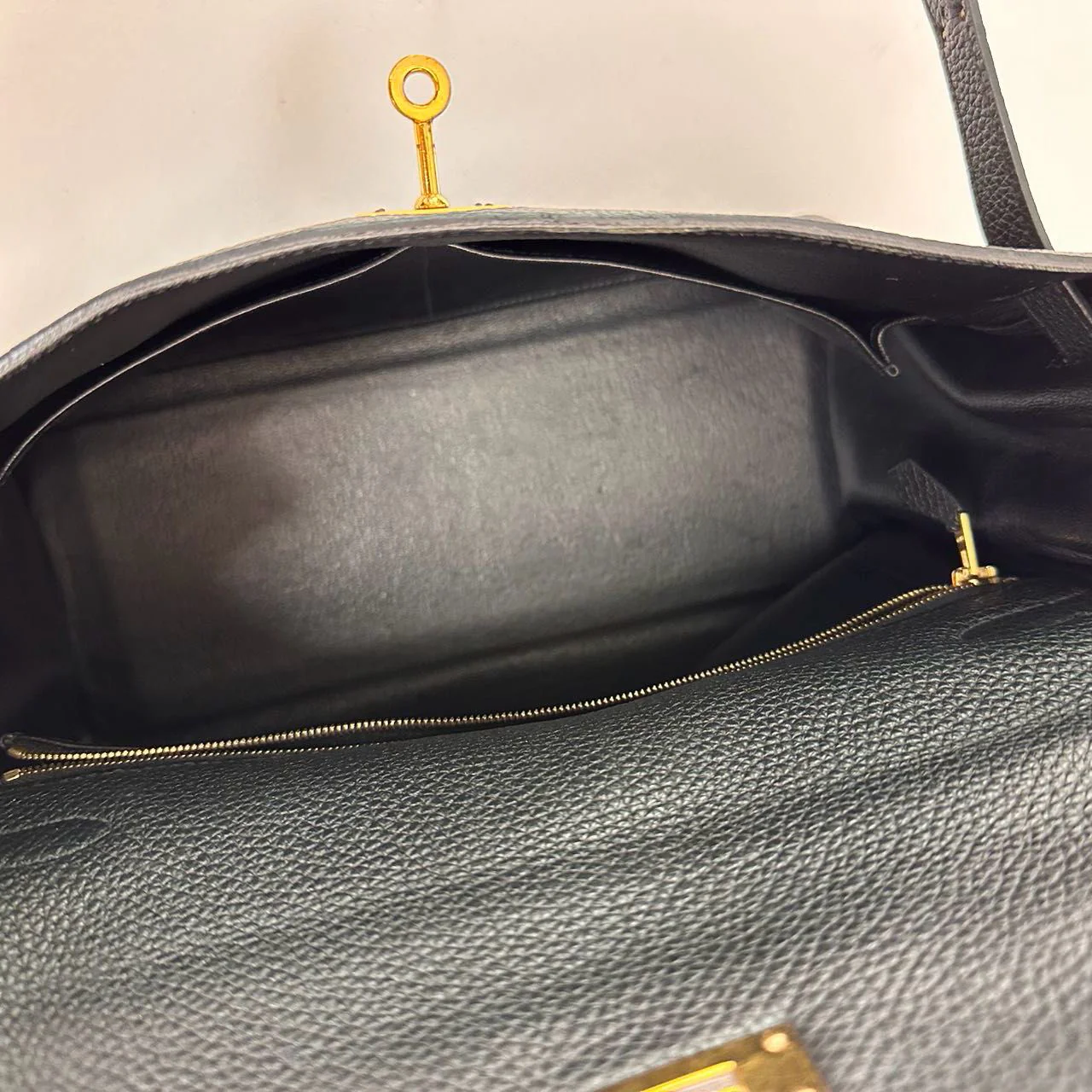 Hermes Black Kelly 32 Retourne Togo Leather 2011
