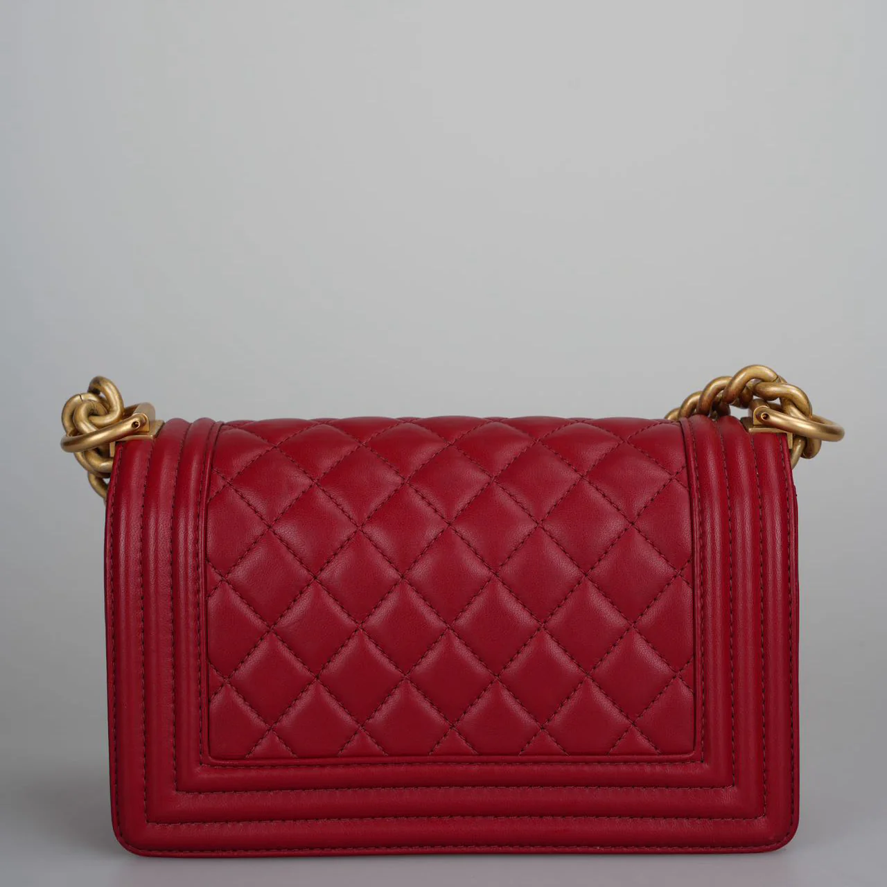 used-Chanel Quilted red Small Le Boy bag in Lambskin with Gold Hardware-MILOURA
