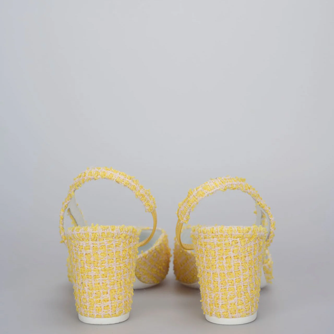 used-Chanel tweed slingback 39 light yellow pumps with CC logo-MILOURA