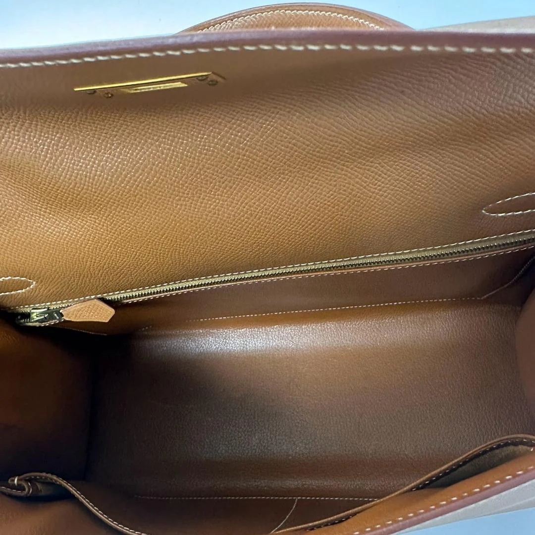 Hermès Vintage Gold Kelly Sellier 32 Epsom D Square 2000