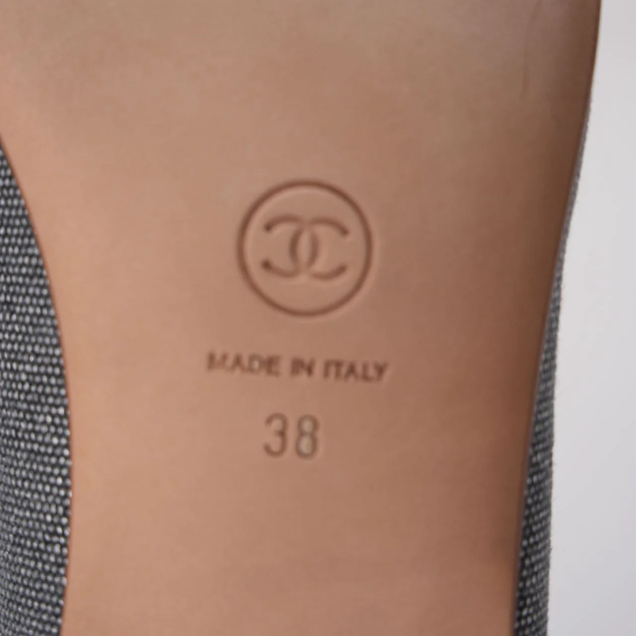 used-Chanel Ballerinas Ballet Flats in Grey /Black Size 38-MILOURA