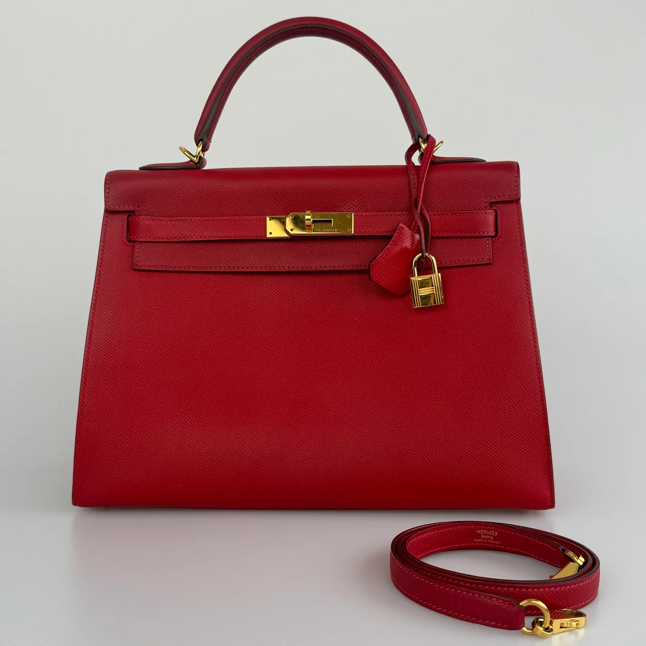 used-Hermes Kelly 32 Sellier Bag Rouge Casaque Epsom Leather Gold Hardware-MILOURA