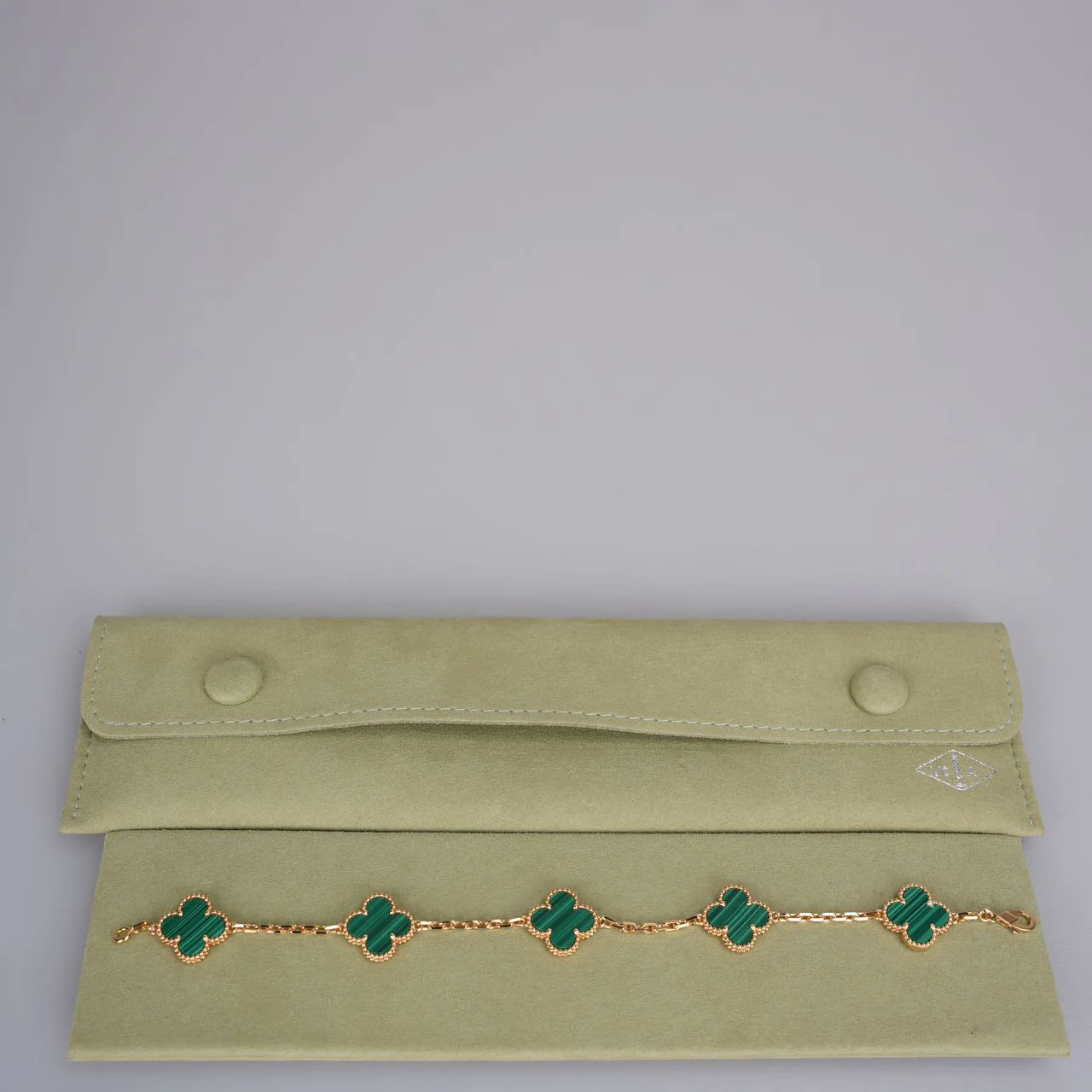 used-Van Cleef & Arpels Bracelet vintage Alhambra 5 motif Yellowgold 2019-MILOURA