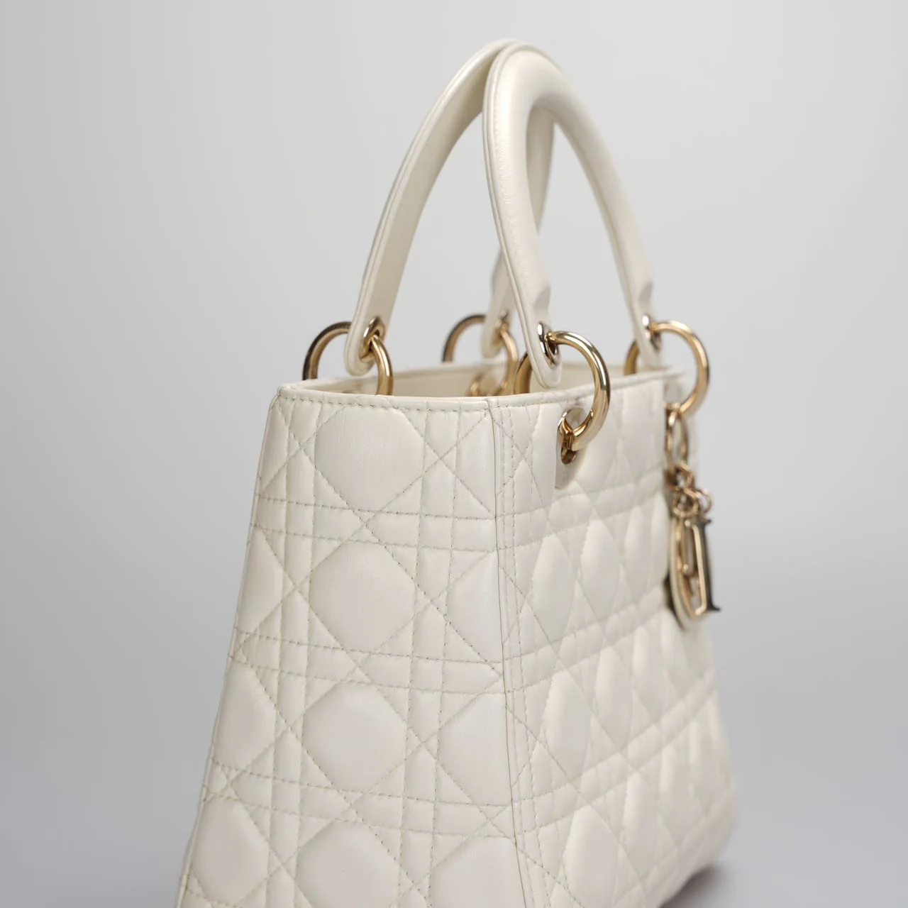 used-Christian Dior Lady Dior Bag White Medium 2017-MILOURA