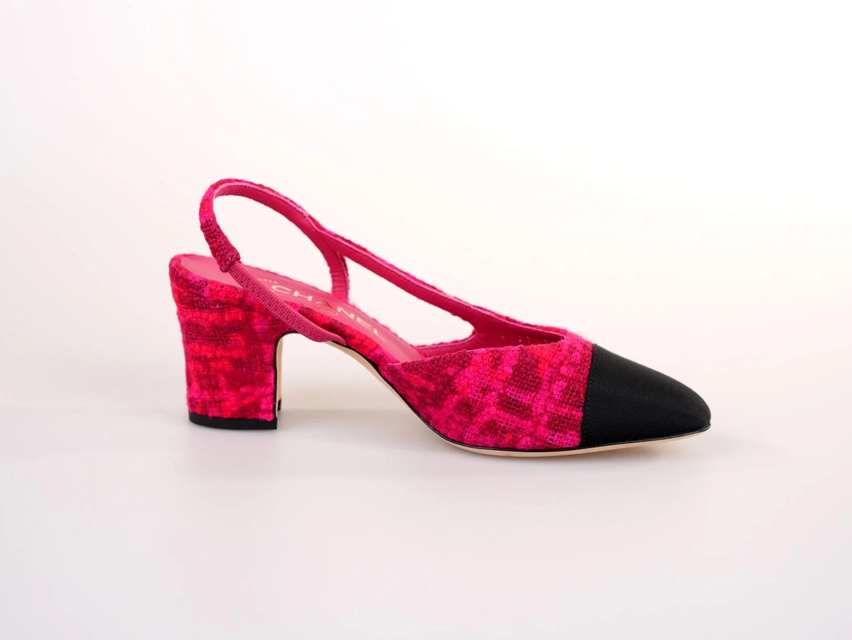 used-Chanel Pink/Black Tweed and Canvas CC Slingback Pumps Size 36.5C-MILOURA