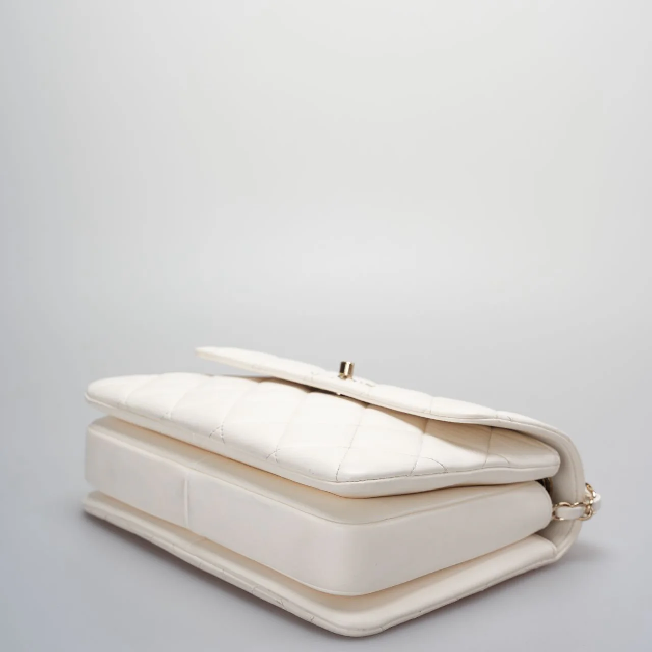 used-Chanel small trendy CC Lambskin Quilted Flap Dual Handle Bag in White-MILOURA