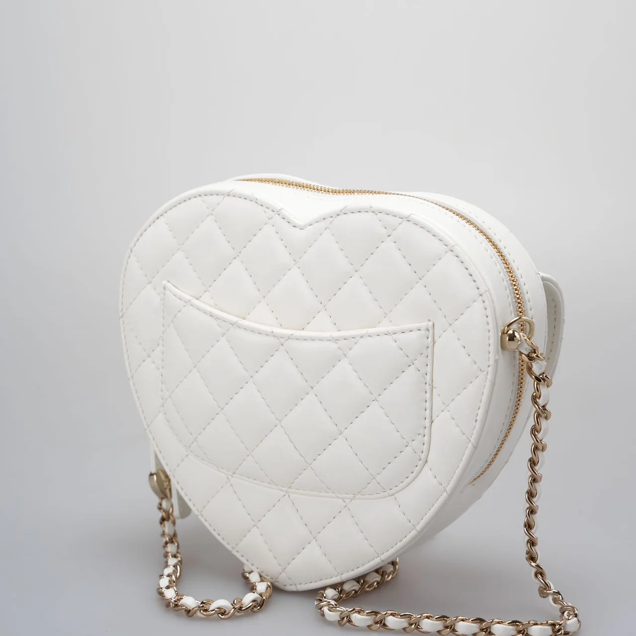 used-Chanel Heart Bag CC in Love Heart Clutch with Chain in White Lambskin with champagne Gold Hardware-MILOURA
