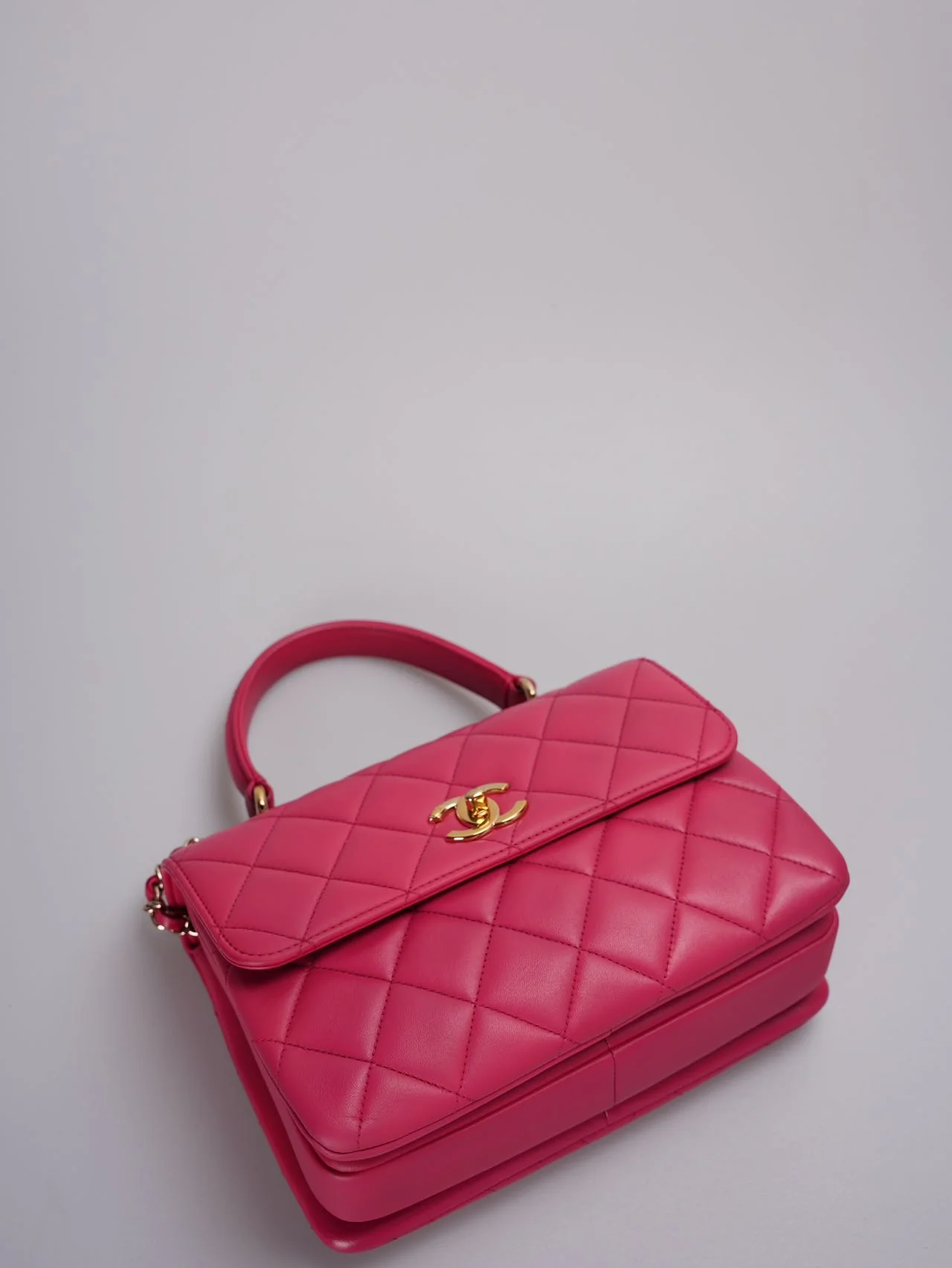 used-Chanel Trendy cc bag in hot pink with gold hardware in small size-MILOURA