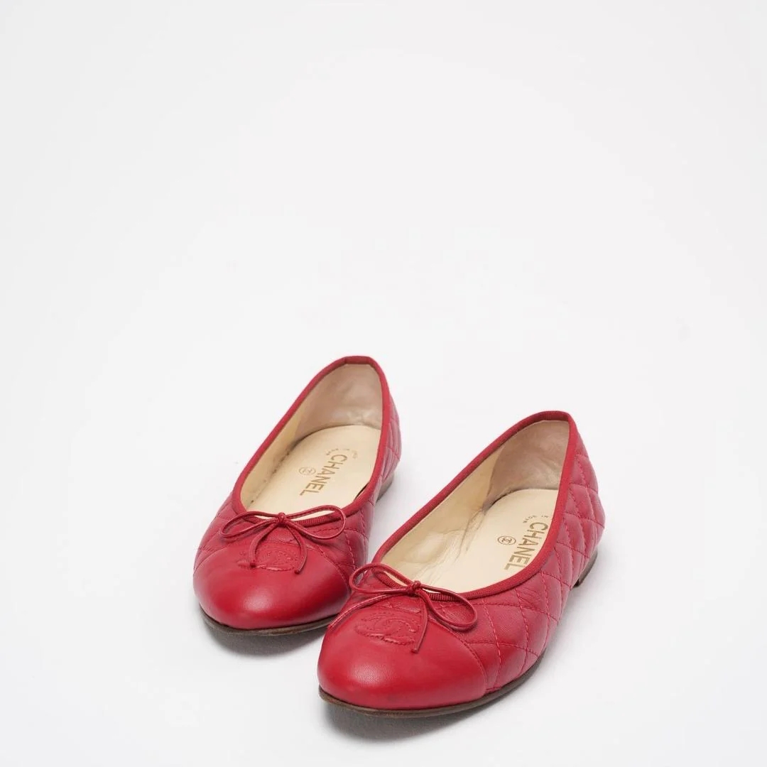 Chanel Red Leather CC Cap Toe Ballet Flats Size 39 ½