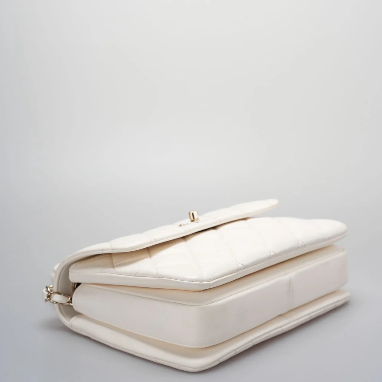 used-Chanel small trendy CC Lambskin Quilted Flap Dual Handle Bag in White-MILOURA